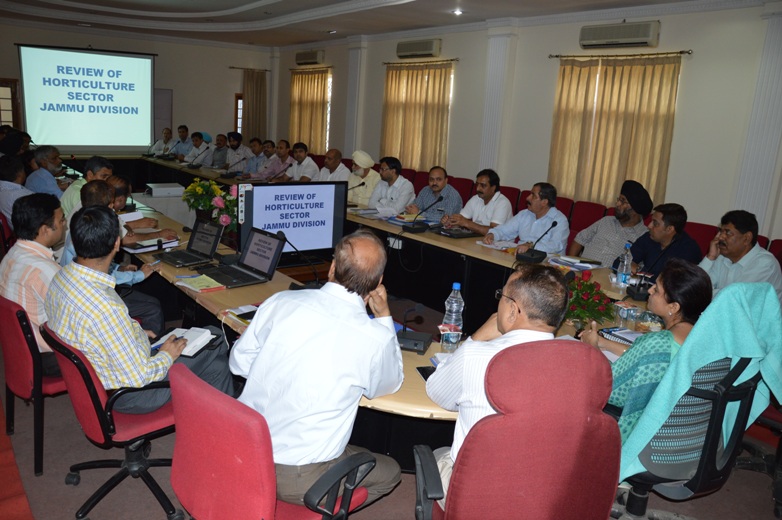 Hon'ble MOS Reviews Horticulture Sector on 27-04-2016
